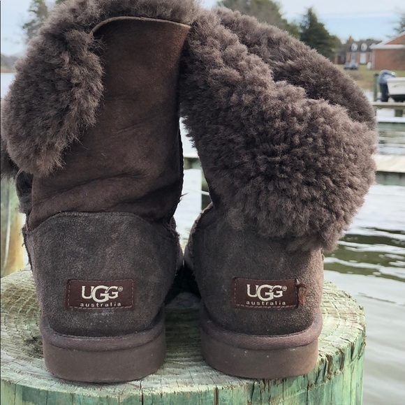 UGGs Womens Size 8 - Picture 3 of 6